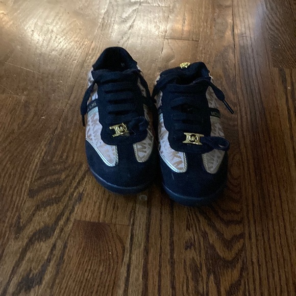 MK sneaker shoes - Picture 1 of 1